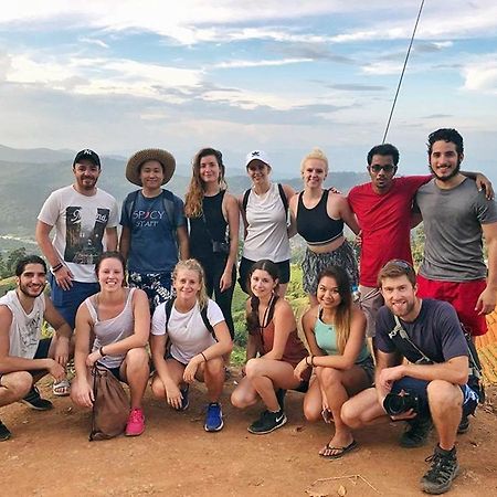 Spicythai Backpackers Csiangmaj Kültér fotó