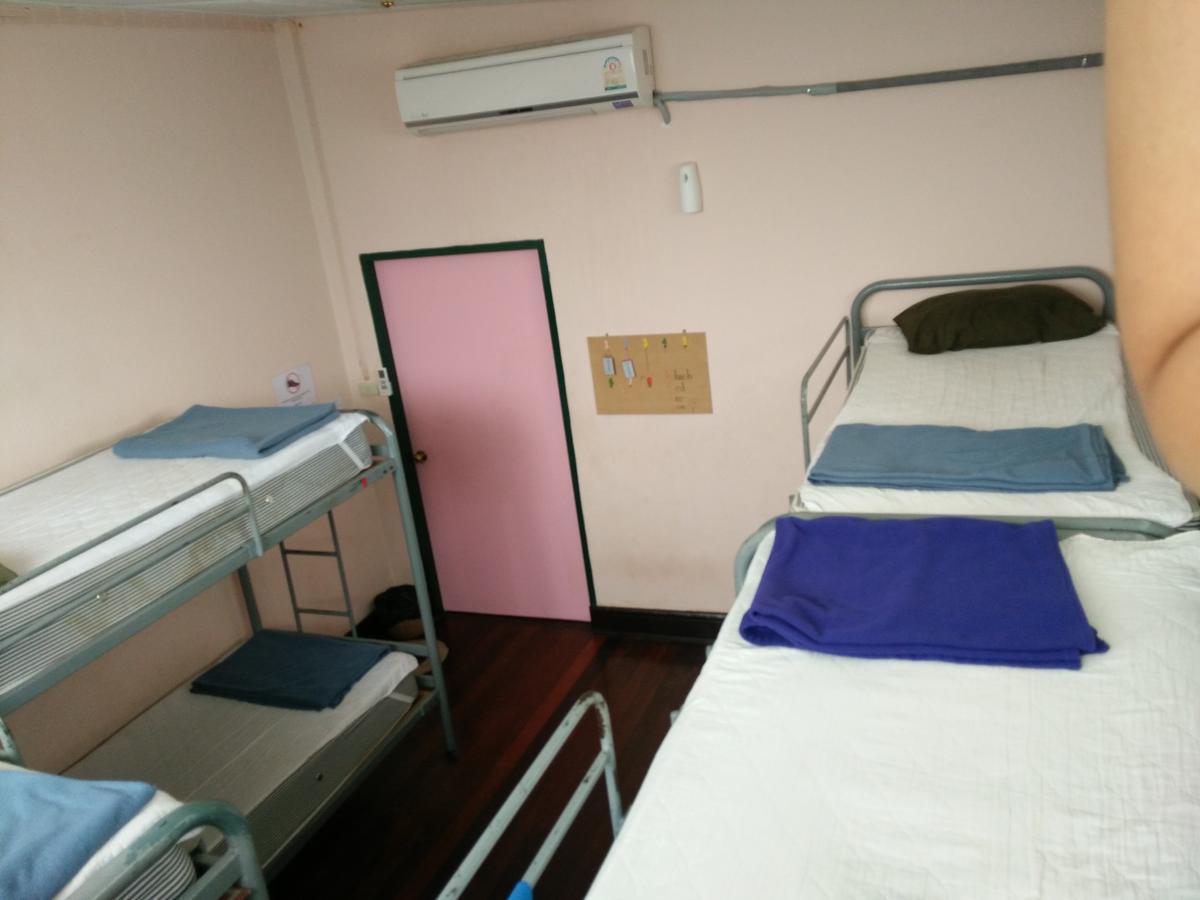 Spicythai Backpackers Csiangmaj Szoba fotó